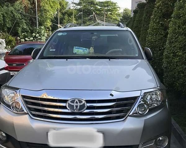 Bán Toyota Fortuner đời 2012, màu bạc, xe gia đình