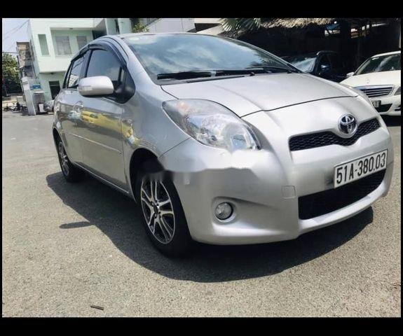 Bán Toyota Yaris đời 2012, màu bạc, xe nhập chính chủ, 385 triệu