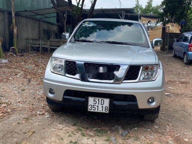 Xe Nissan Navara đời 2012, màu bạc, xe nhập còn mới0