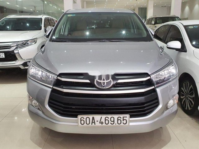 Bán Toyota Innova năm sản xuất 2018, màu bạc, xe chính chủ0