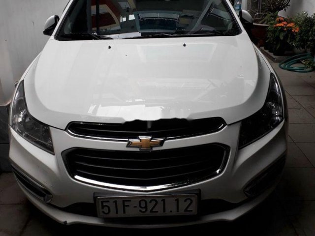 Cần bán gấp Chevrolet Cruze sản xuất 2016, giá mềm0