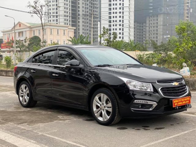 Bán ô tô Chevrolet Cruze LTZ năm 2016, màu đen, giá tốt0