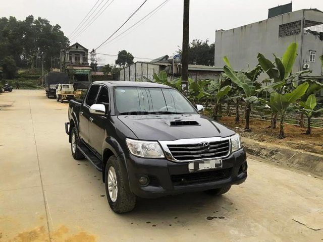 Bán xe Toyota Hilux MT sản xuất năm 2012, màu xám, giá tốt