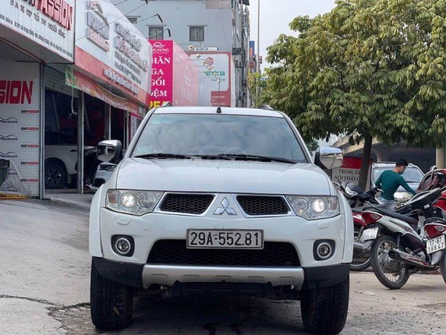 Cần bán lại xe Mitsubishi Pajero Sport 2012, màu trắng còn mới