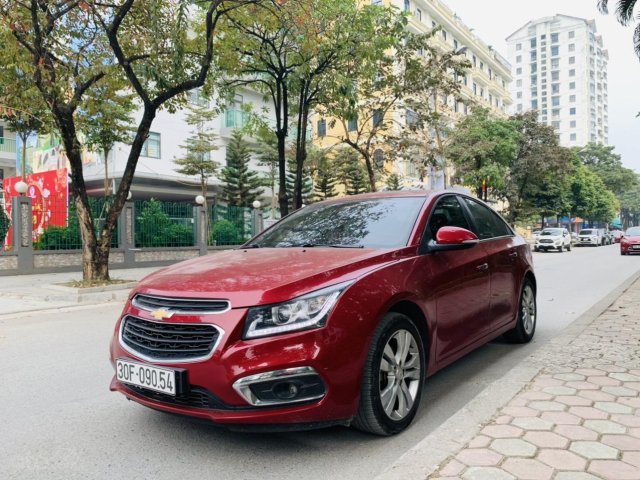 Cần bán xe Chevrolet Cruze LTZ sản xuất năm 20180