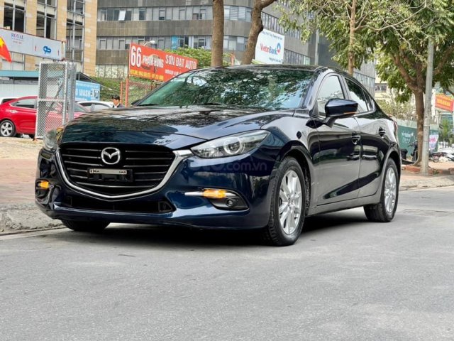 Bán Mazda 3 Facelift sản xuất năm 2017, màu xanh Cavansite, 585 triệu