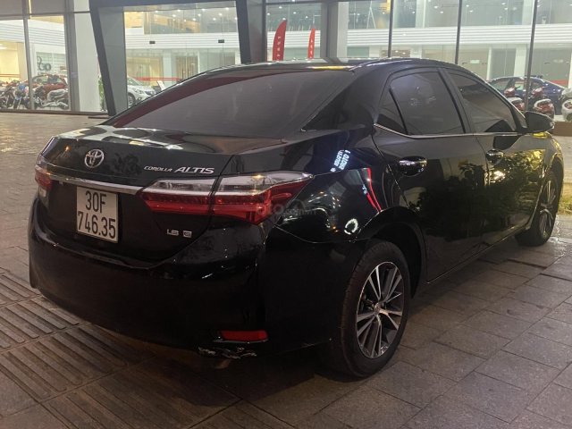 Cần bán Toyota Corolla Altis 1.8G AT mới đi 12.000 km năm sản xuất 2019, giá chỉ 730 triệu0