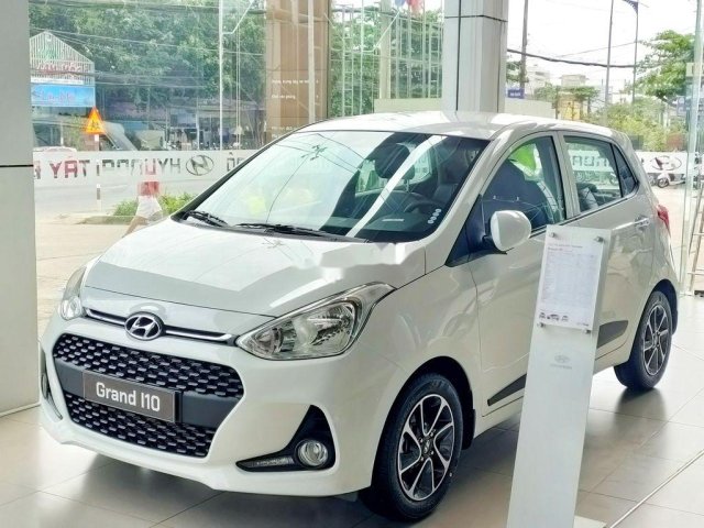 Cần bán xe Hyundai Grand i10 đời 2021, màu trắng, nhập khẩu 