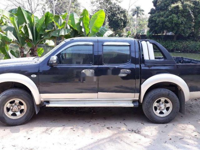 Cần bán gấp Ford Ranger 2008, màu đen, xe chính chủ0