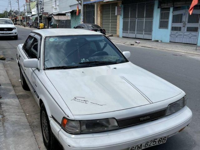 Bán Toyota Camry sản xuất 1990, màu trắng, nhập khẩu