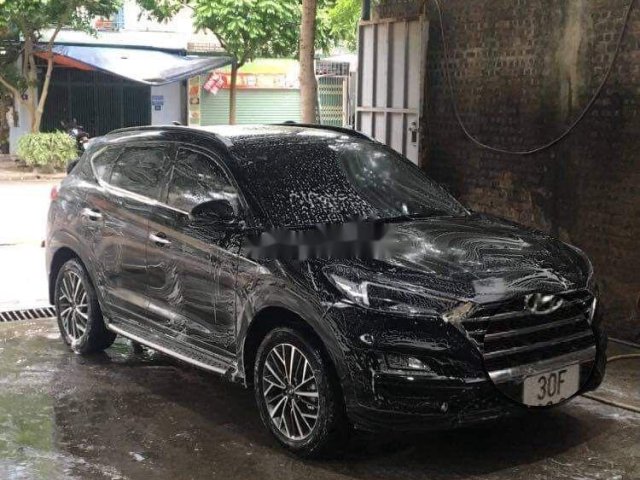 Cần bán gấp Hyundai Tucson sản xuất 2019, giá thấp