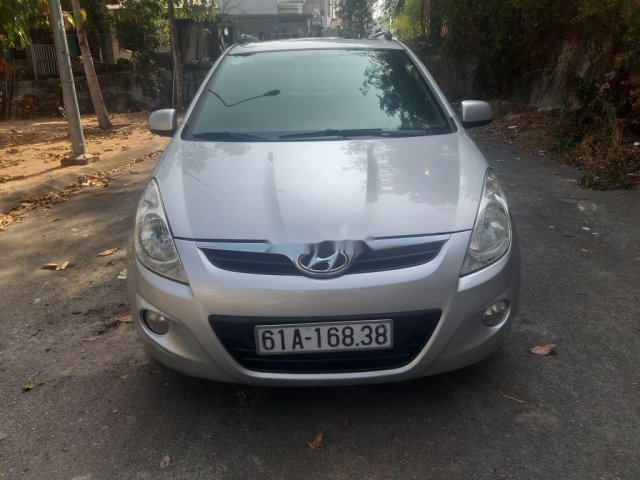 Bán Hyundai i20 năm sản xuất 2011, màu bạc, nhập khẩu