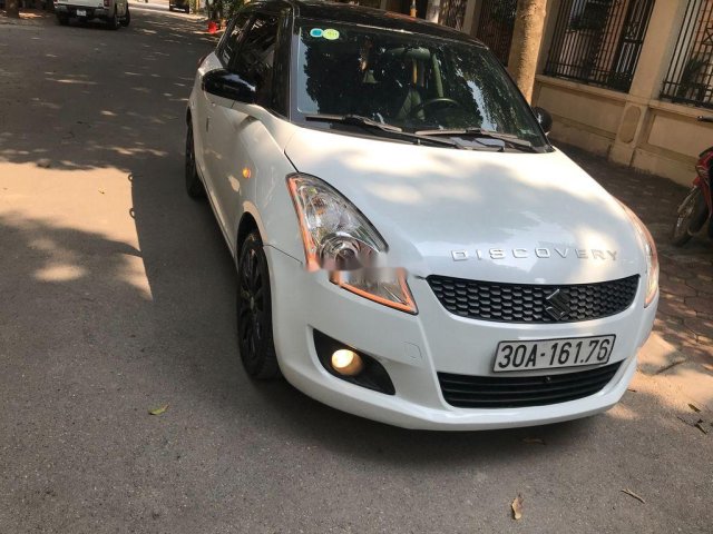 Bán Suzuki Swift đời 2013, màu trắng, nhập khẩu còn mới, giá 350tr