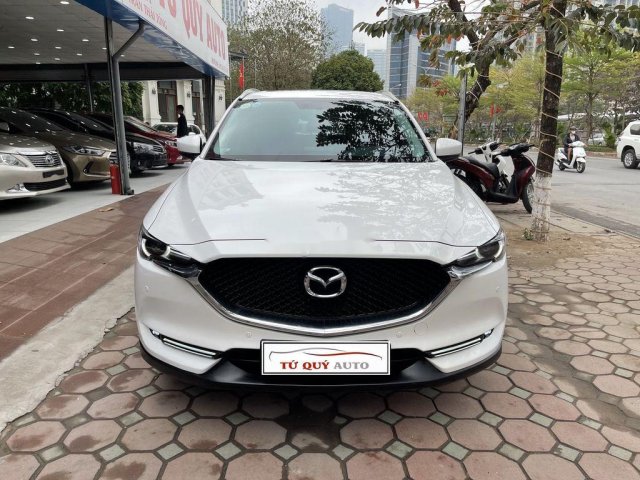 Cần bán gấp Mazda CX 5 năm sản xuất 2018, màu trắng0