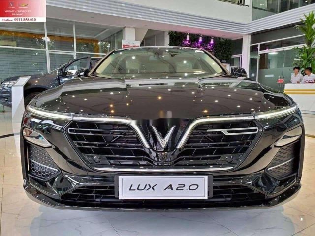 Cần bán xe VinFast LUX A2.0 sản xuất năm 2021, màu đen