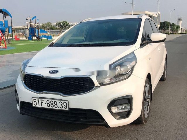 Cần bán lại xe Kia Rondo sản xuất 2017, nhập khẩu còn mới0