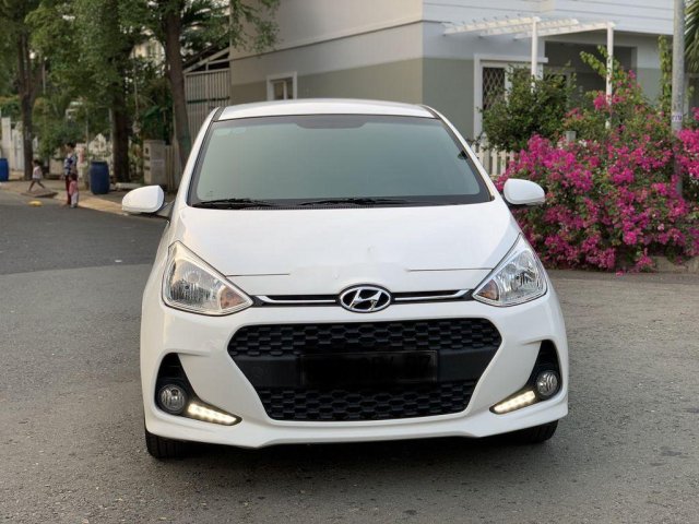 Cần bán xe Hyundai Grand i10 năm sản xuất 2019, màu trắng 