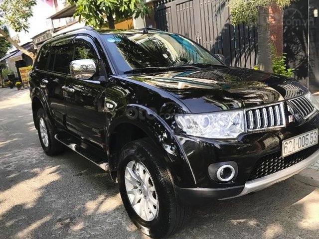 Cần bán Mitsubishi Pajero Sport năm sản xuất 2011, màu đen