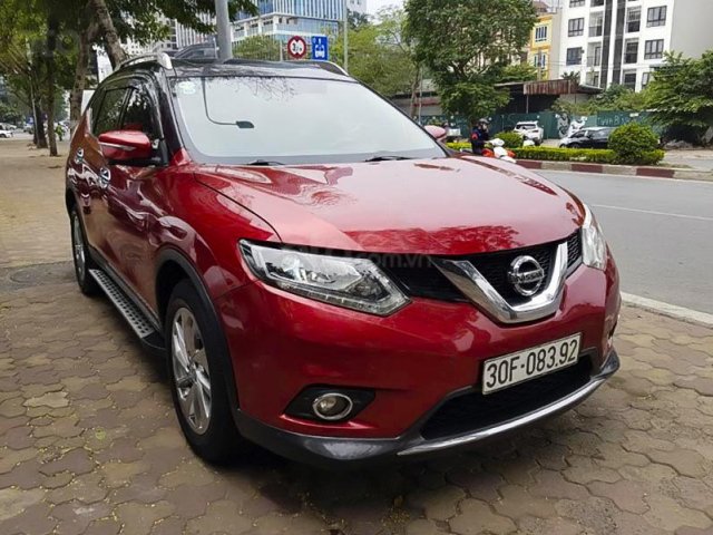 Cần bán lại xe Nissan X trail sản xuất 2017, màu đỏ còn mới, giá tốt