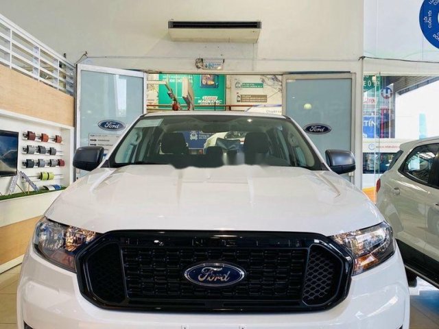 Bán Ford Ranger XLS 2.2L AT năm 2021, nhập khẩu nguyên chiếc, 650tr0