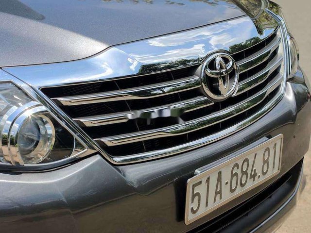 Bán xe Toyota Fortuner năm 2013, màu xám, giá cạnh tranh0