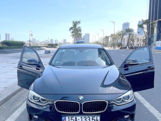 Cần bán lại xe BMW 3 Series năm sản xuất 2012, nhập khẩu nguyên chiếc còn mới