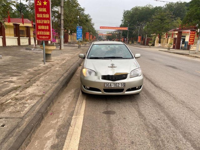 Cần bán lại xe Toyota Vios 2006, màu bạc, xe chính chủ