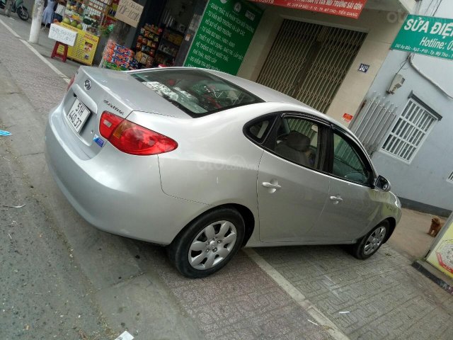 Cần bán lại xe Hyundai Elantra cuối 2008, không taxi, không DV, giá tốt