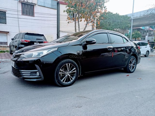 Toyota Corolla Altis 1.8G 2019 đen đẳng cấp