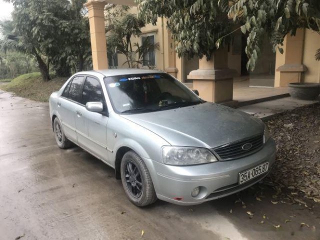 Cần bán xe Ford Laser năm 2005, màu bạc giá cạnh tranh