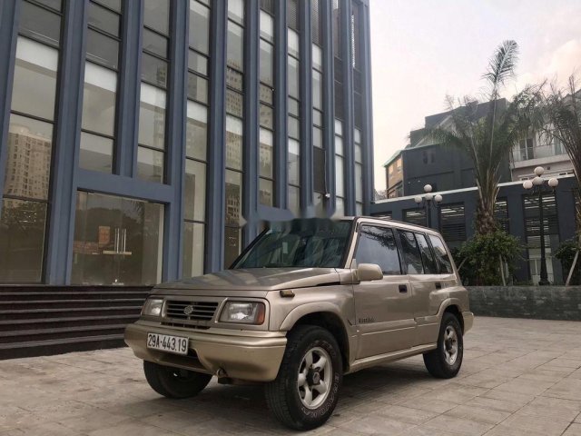 Bán ô tô Suzuki Vitara sản xuất năm 2004, màu vàng 