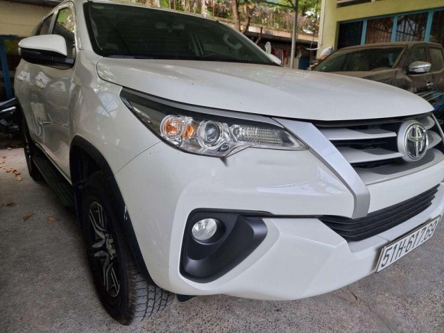 Bán Toyota Fortuner MT máy dầu năm sản xuất 20200