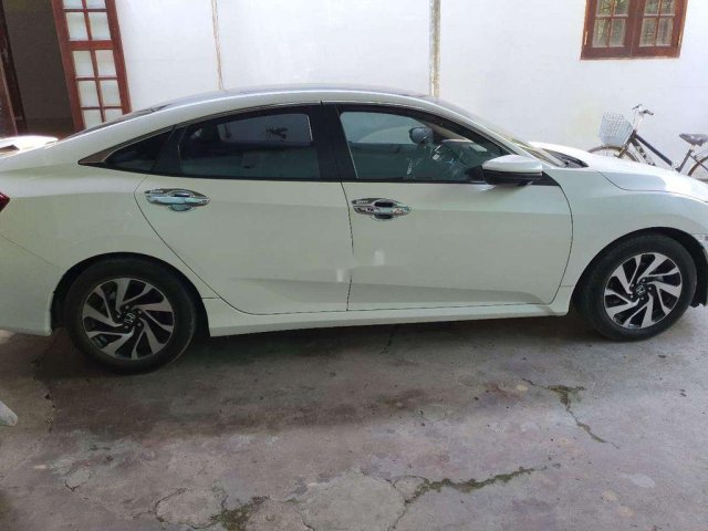 Cần bán Honda Civic năm 2018 còn mới giá cạnh tranh