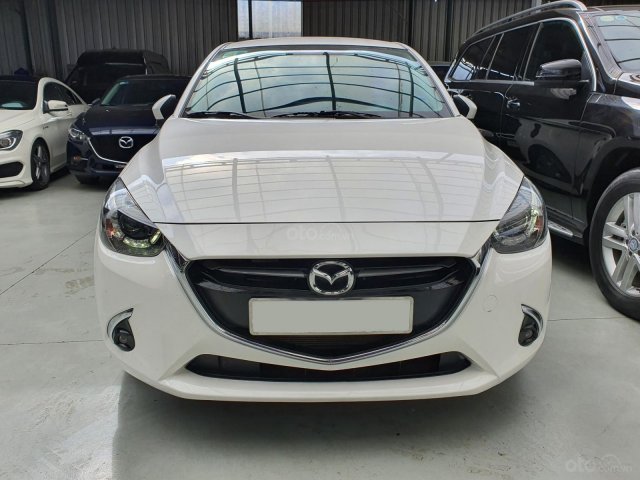 Bán Mazda 2 Sedan Luxury 1.5AT sx 2019, nhập Thái Lan, odo 27000km, xe đẹp, có trả góp0