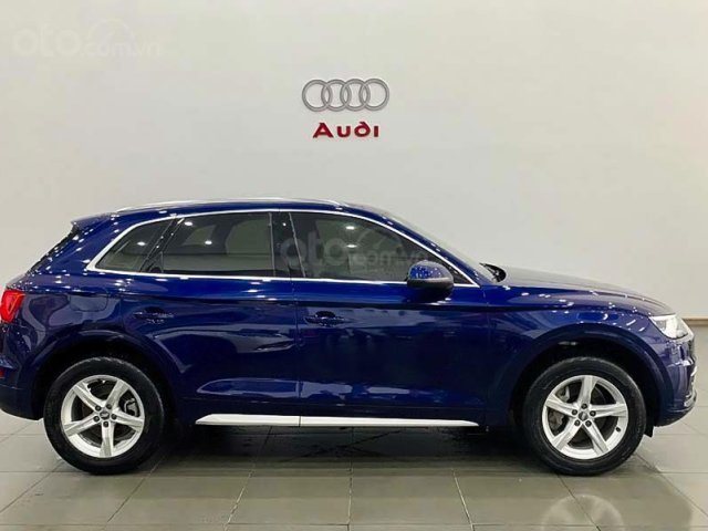 Cần bán Audi Q5 sản xuất năm 2018, màu xanh lam, nhập khẩu còn mới0