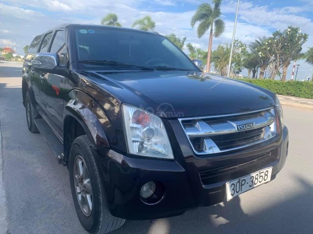 Chính chủ cần bán chiếc Isuzu D-max, đời 2009 số sàn