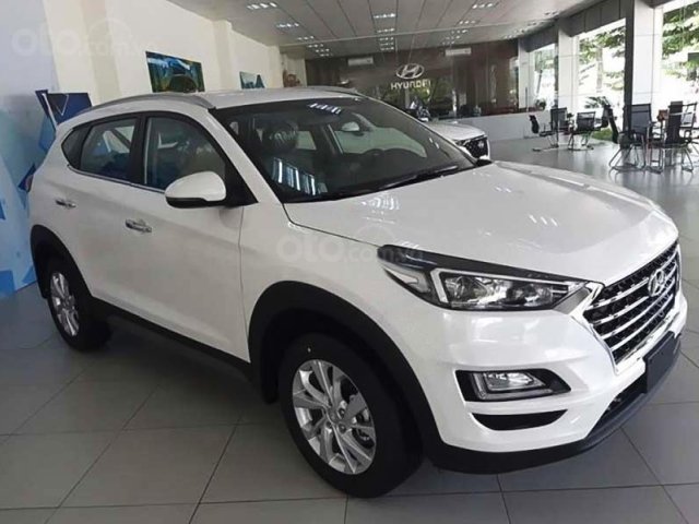 Bán Hyundai Tucson sản xuất 2021, màu trắng