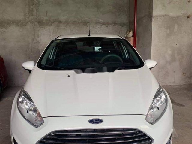 Bán Ford Fiesta năm sản xuất 2016 còn mới0