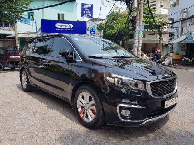 Cần bán gấp Kia Sedona sản xuất năm 2016 còn mới, 785 triệu0