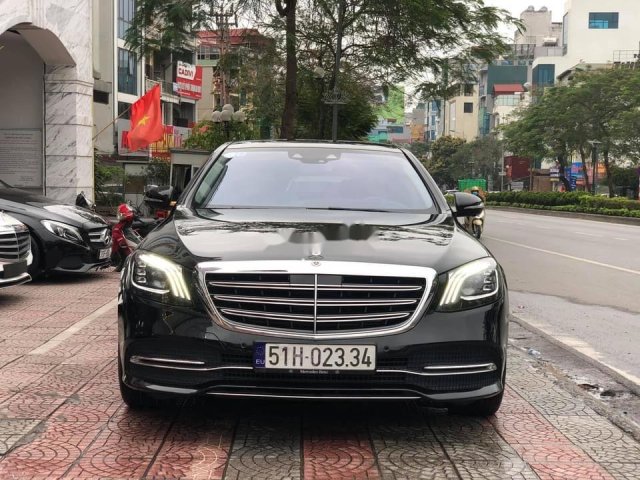 Bán Mercedes S class năm sản xuất 2018, nhập khẩu nguyên chiếc còn mới