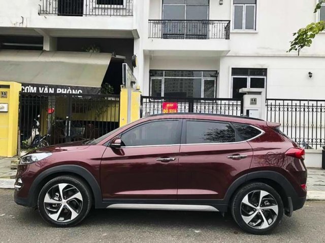 Cần bán xe Hyundai Tucson 2018, màu đỏ chính chủ, 838 triệu