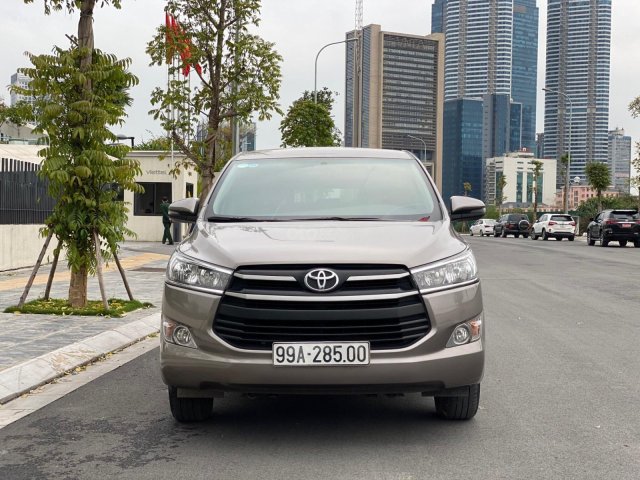 Bán xe Toyota Innova 2.0E sản xuất 2019 xe đẹp long lanh0