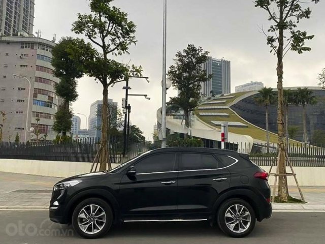 Bán Hyundai Tucson sản xuất năm 2018, màu đen0