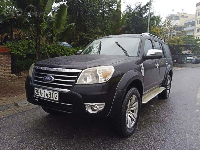 Cần bán gấp Ford Everest 2.5L 4x2 MT năm 2011, màu đen0