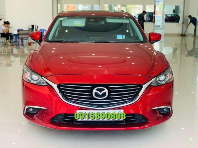 Cần bán xe Mazda 6 năm sản xuất 2020, màu đỏ