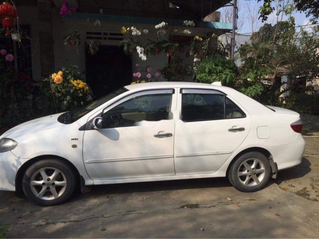 Cần bán Toyota Vios đời 2007, màu trắng còn mới0