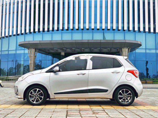 Xe Hyundai Grand i10 1.2 AT năm 2017 giá cạnh tranh0