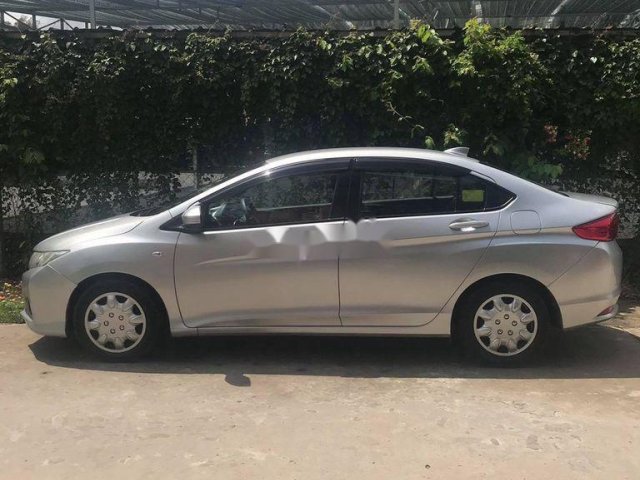 Cần bán lại xe Honda City năm sản xuất 2016