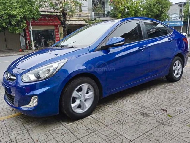 Bán Hyundai Accent đời 2011, màu xanh lam, nhập khẩu 