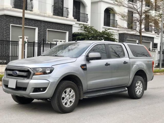 Xe Ford Ranger năm sản xuất 2015, màu bạc